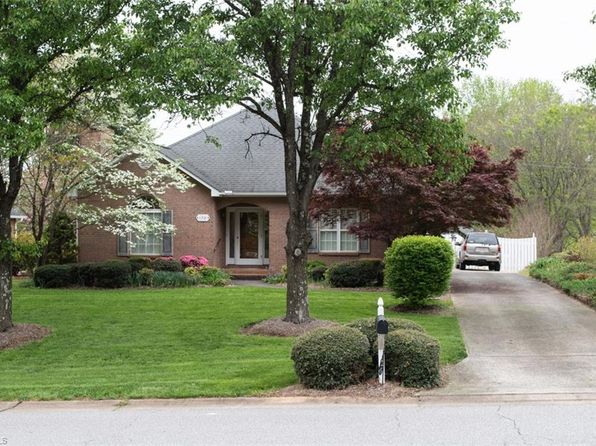 172 Bradford Place Ln, Lewisville, NC 27023