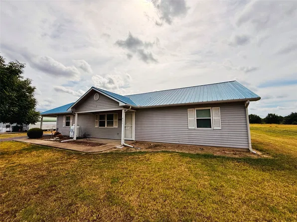 801 County Road 1895, Yantis, TX 75497