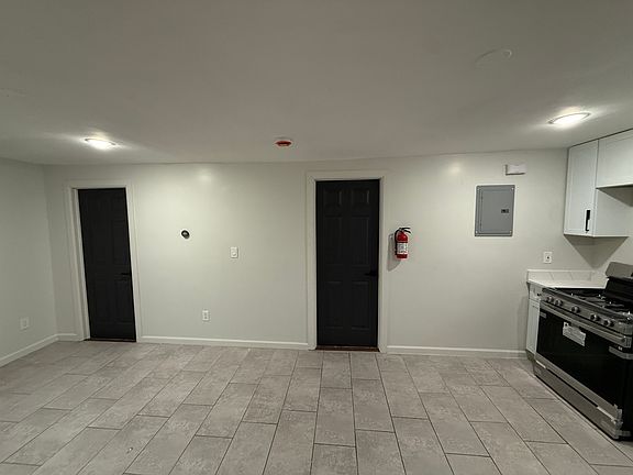 2nd image of 123-125 Belmont Ave #2