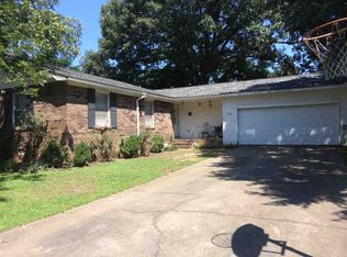 323 Gilchrist Dr, Warner Robins, GA 31093