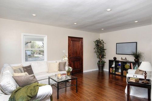 3rd image of 2487 Colby Ave