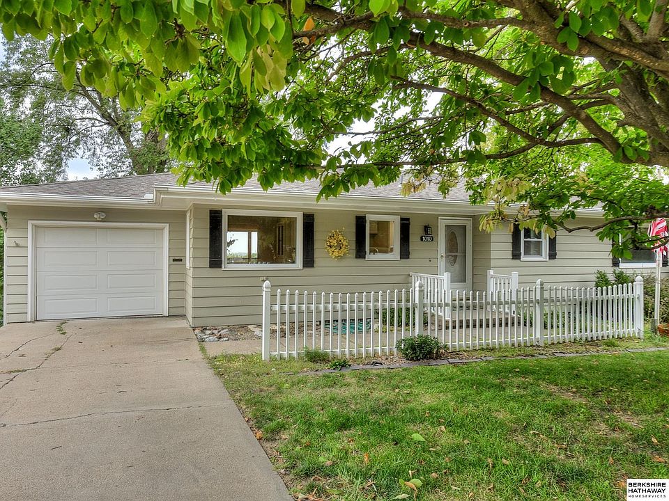 1010 Bellevue Blvd S, Bellevue, NE 68005 Zillow