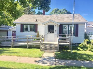 105 E Tinkham Ave, Ludington, MI 49431