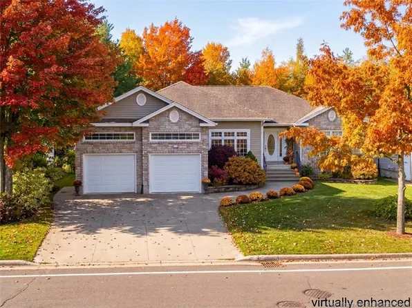 235 Summerhill Row, Fredericton, NB E3G 0C5