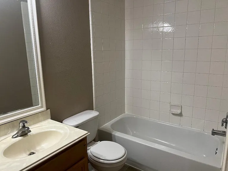 25210 Spring Iris Ln — Photo 12