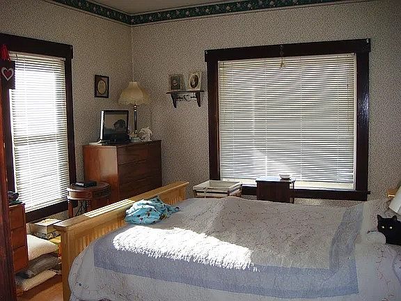4th image of 1829 Winona Dr