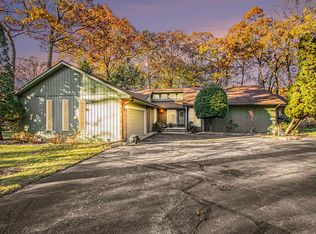 46308 Royal Ave, New Buffalo, MI 49117