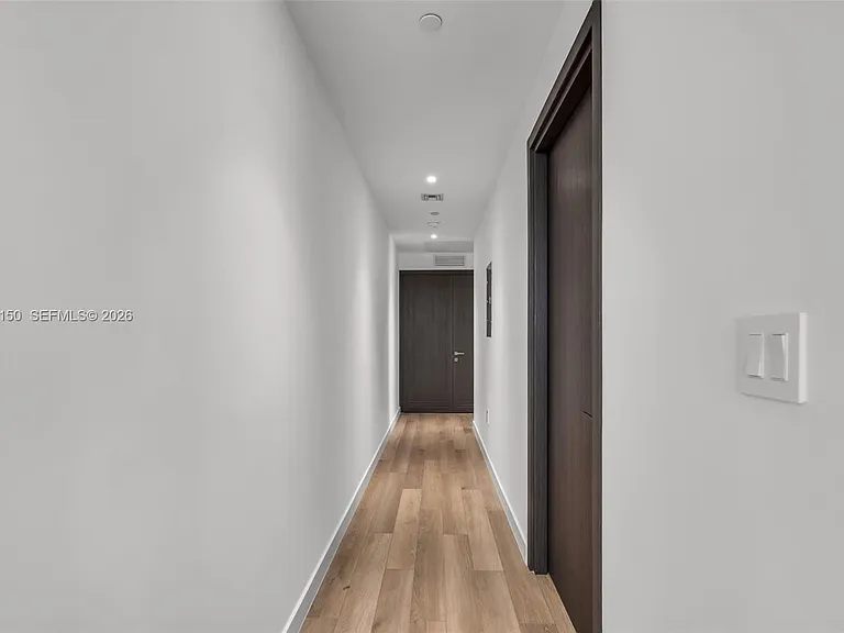 20 NE 11th St #5102 — Photo 20