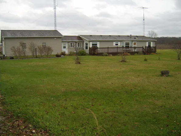 1065 Quincy Grange Rd, Quincy, MI 49082