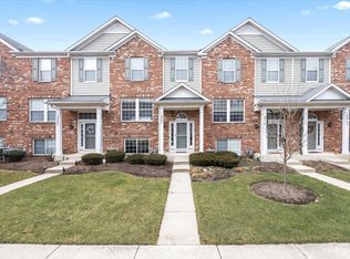 2521 Emily Ln, Elgin, IL 60124