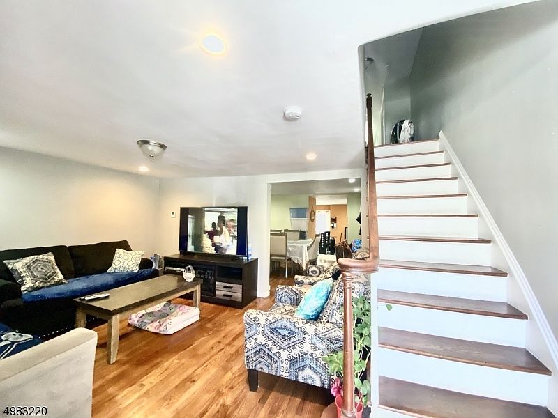 1st image of 156 New York Ave