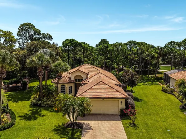 7726 GREENBRIER Circle, Port St Lucie, FL 34986