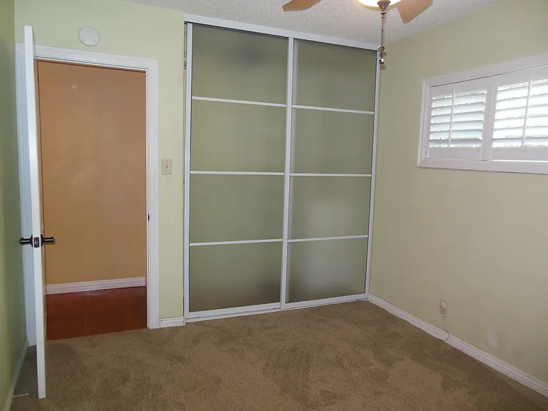 447 Melham Ave — Photo 20