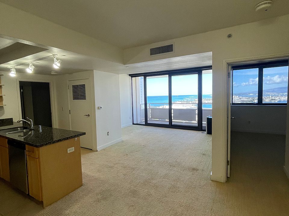 1st image of 600 Queen St #2905
