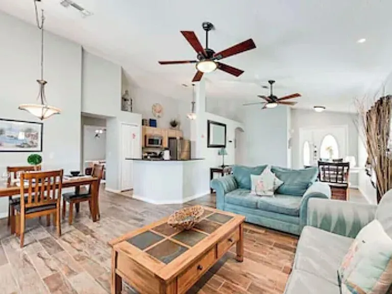 768 Majesty Dr — Photo 2