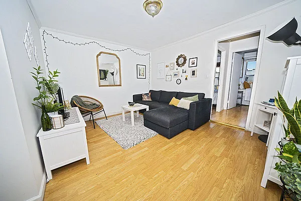 Rented by Level Group | media 1