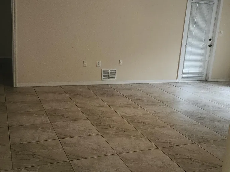 10205 Courtney Palms Blvd #101 — Photo 10