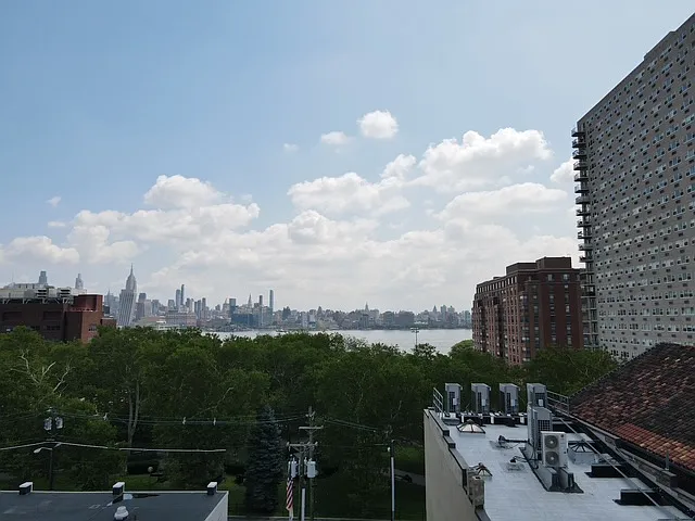 East Facing Manhattan