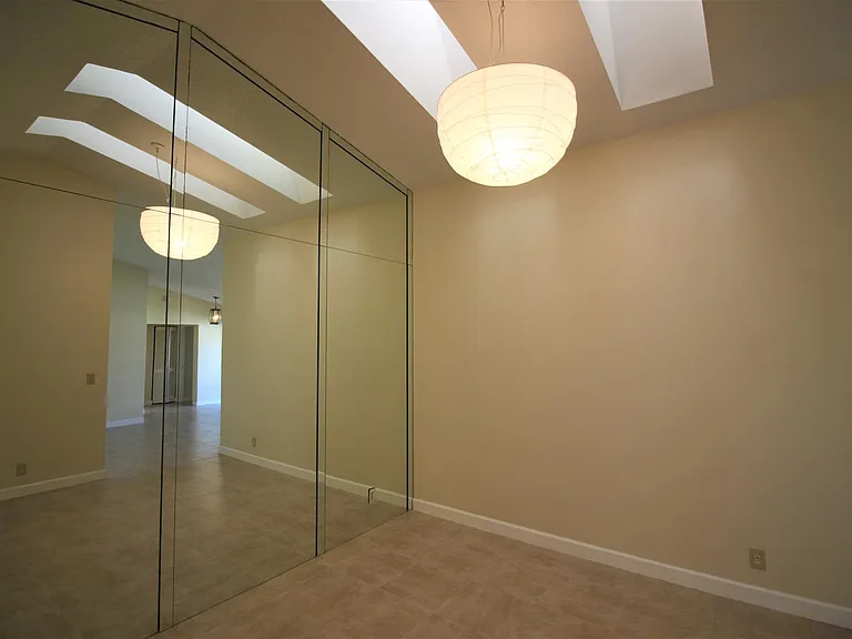 434 SW 15th Dr — Photo 9
