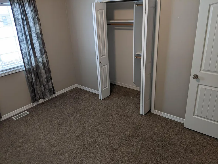 1491 Avon Ln — Photo 8
