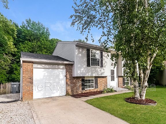 3rd image of 6935 Chauncey Dr