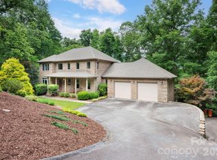25 Whitaker View Rd, Fairview, NC 28730