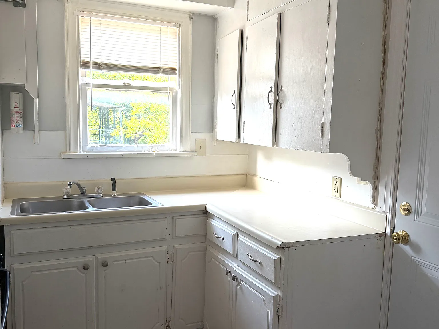 1 bed, 300 sqft, $850 — Photo 4