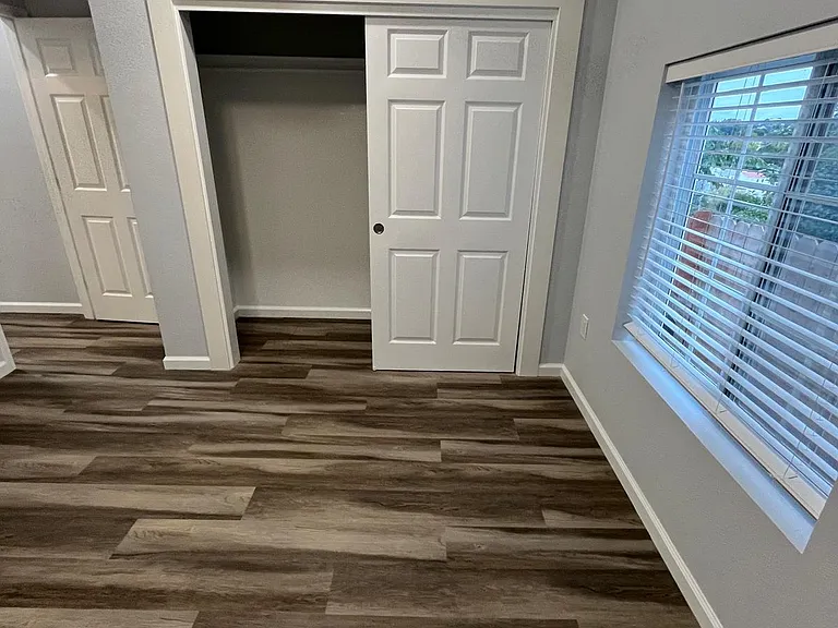 28 Martins Ln #2 — Photo 4