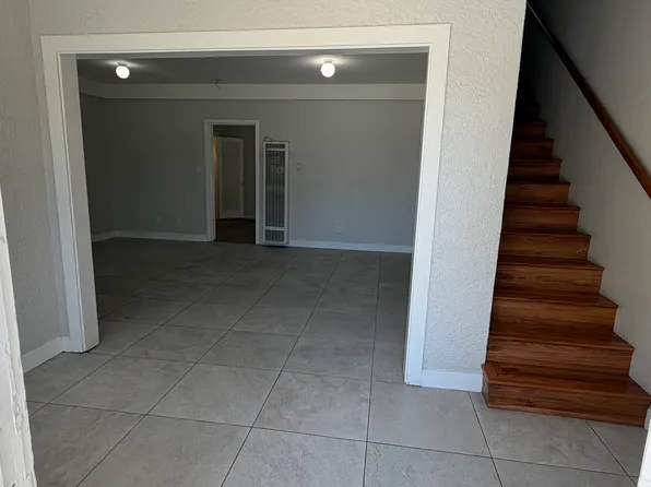 1123 Highland St #A, Santa Ana, CA 92703