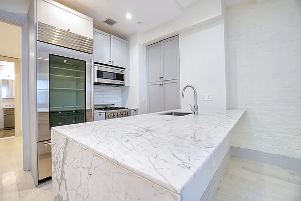 Rented by Serene Powers Real Estate LLC | media 12