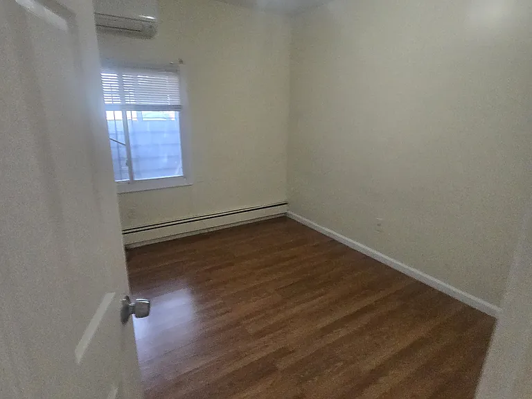 13507 223rd St #2 — Photo 5