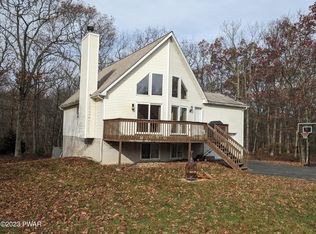 145 High Ridge Rd, Dingmans Ferry, PA 18328