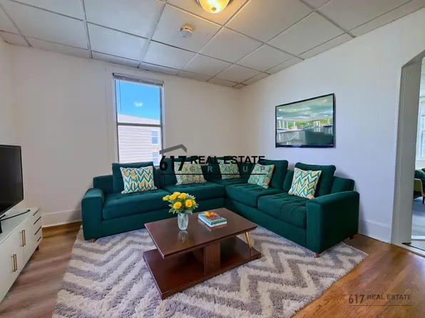 235 E Eagle St #3, Boston, MA 02128