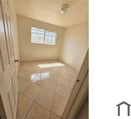 3rd image of 412 W Monroe Ave APT 2