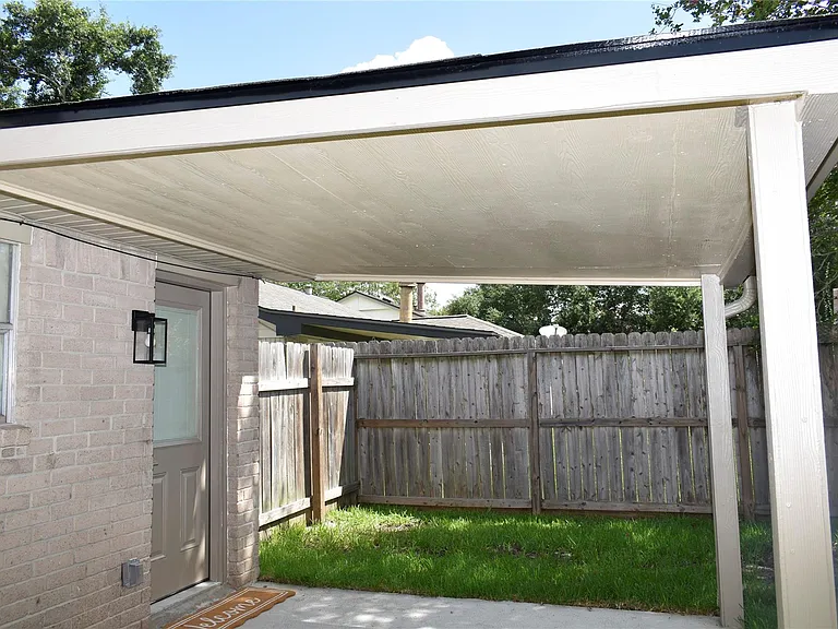 2511 Maple Tree Ct — Photo 25