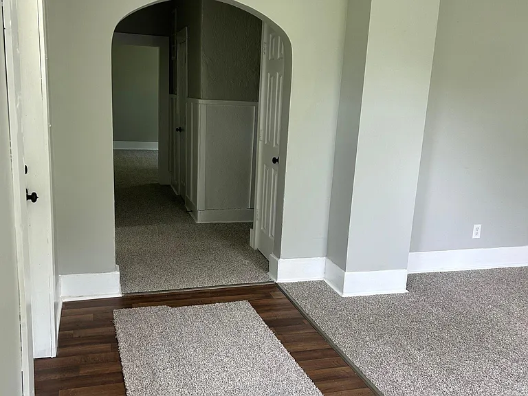 10401 N Bunkerhill Rd — Photo 6