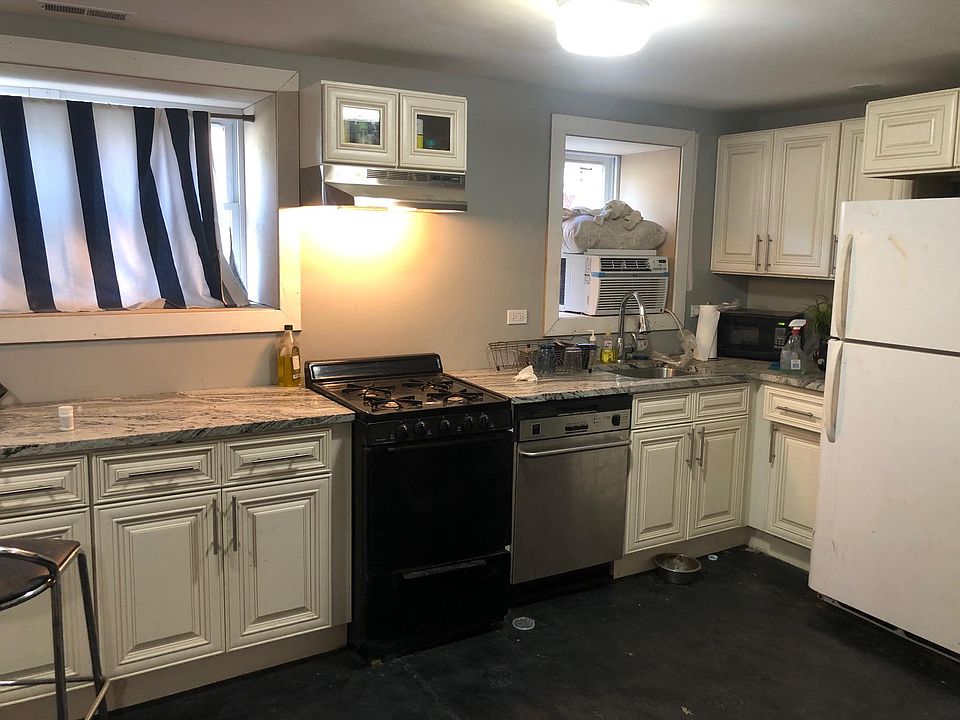 1st image of 3125 W Arthington St #G