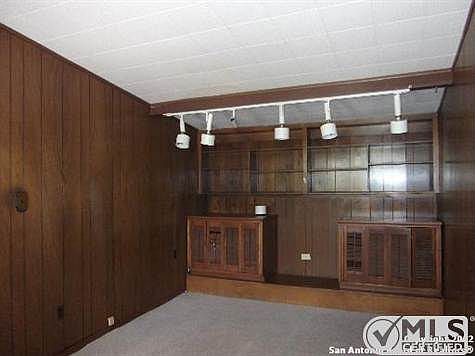 5th image of 102 Birchwood Dr