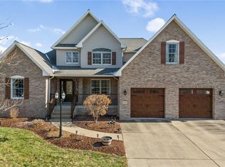 848 Elm St, Houston, PA 15342