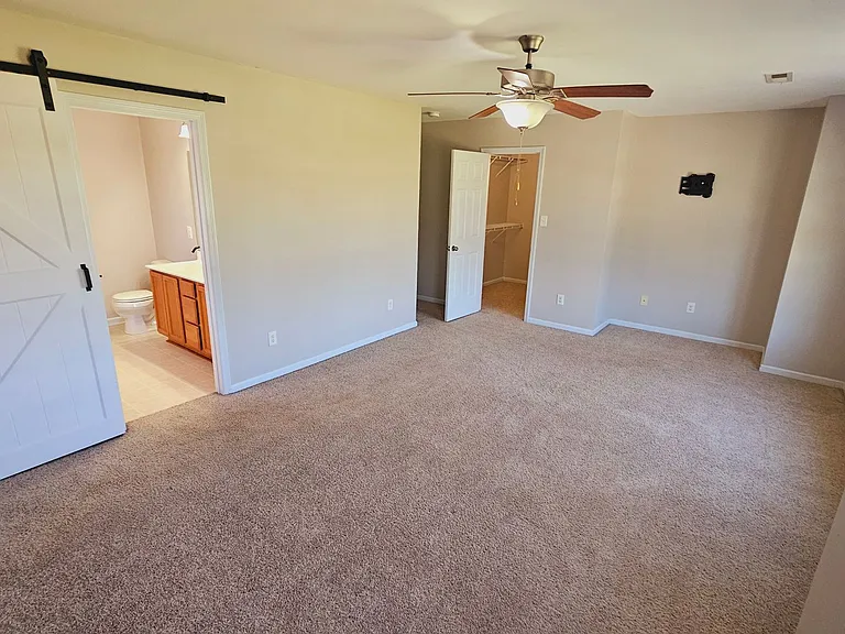 121 Deer Crossing Rd — Photo 10