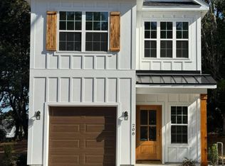 208 26th Ave S, Myrtle Beach, SC 29577