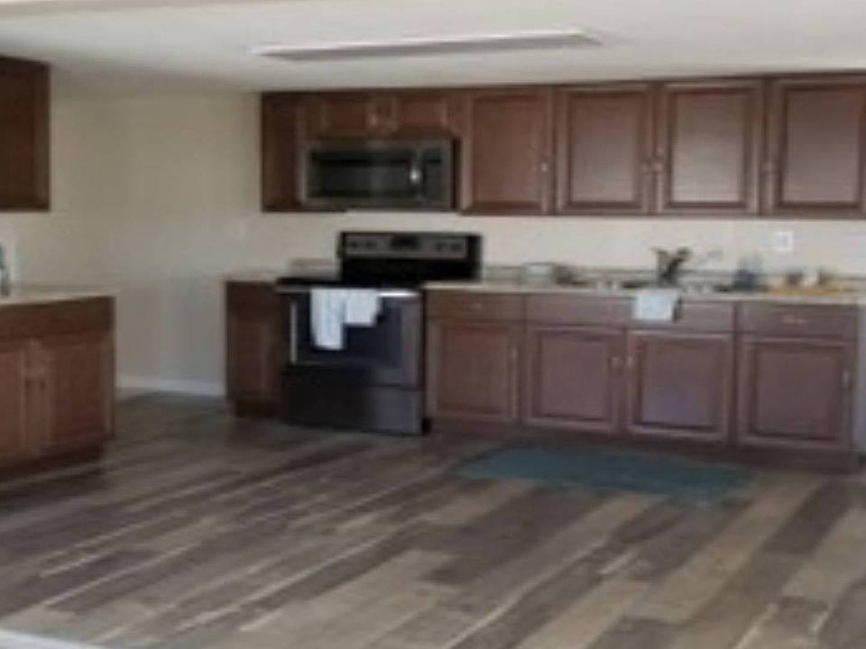 2nd image of 10505 1st Way N