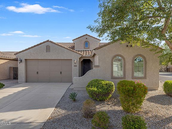 3rd image of 23645 W HOPI Street
