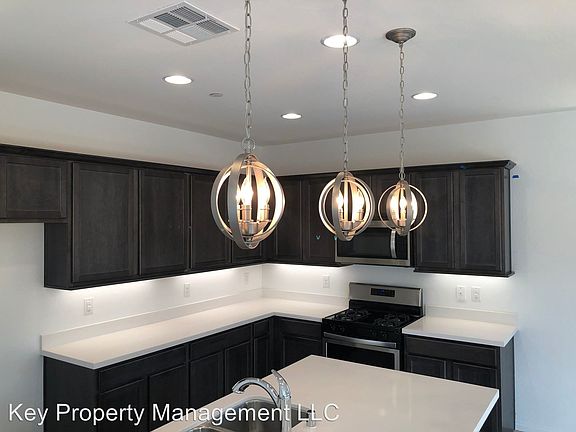 4th image of 888 Katriella Ct
