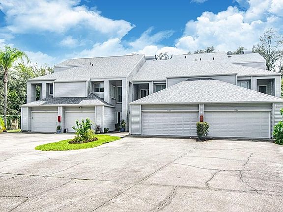 2nd image of 9722 Tiffany Oaks Ln #9722