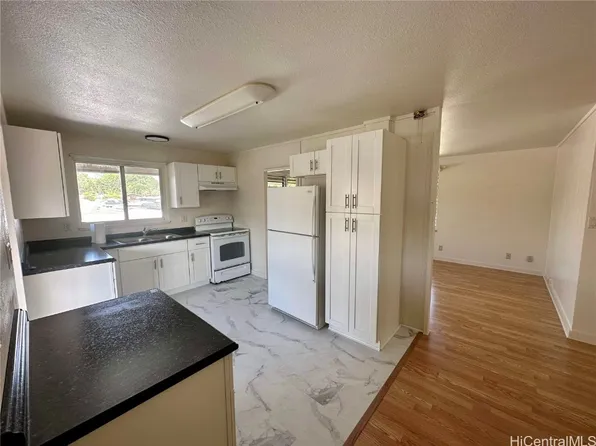 215A Kellog St, Wahiawa, HI 96786