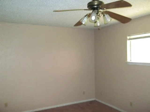 1207 Ruiz Dr — Photo 9