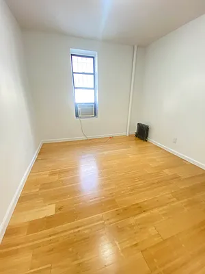 Rented by Level Group | media 10