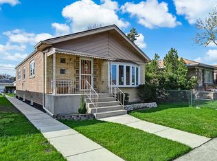 5917 W 55th St, Chicago, IL 60638