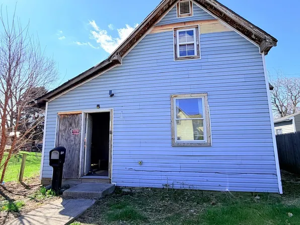 2221 E Lynn St, Anderson, IN 46016